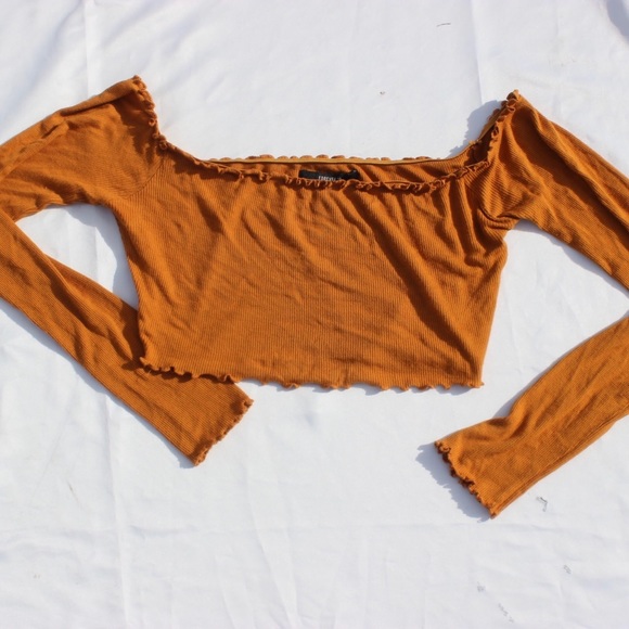 Forever 21 Tops - Forever 21 crop top
